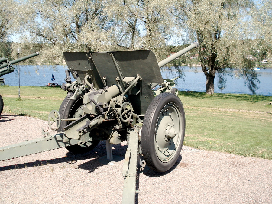 Blueprint del cañón M1936 F-22 en el museo de artillería de Hämeenlinna, Finlandia